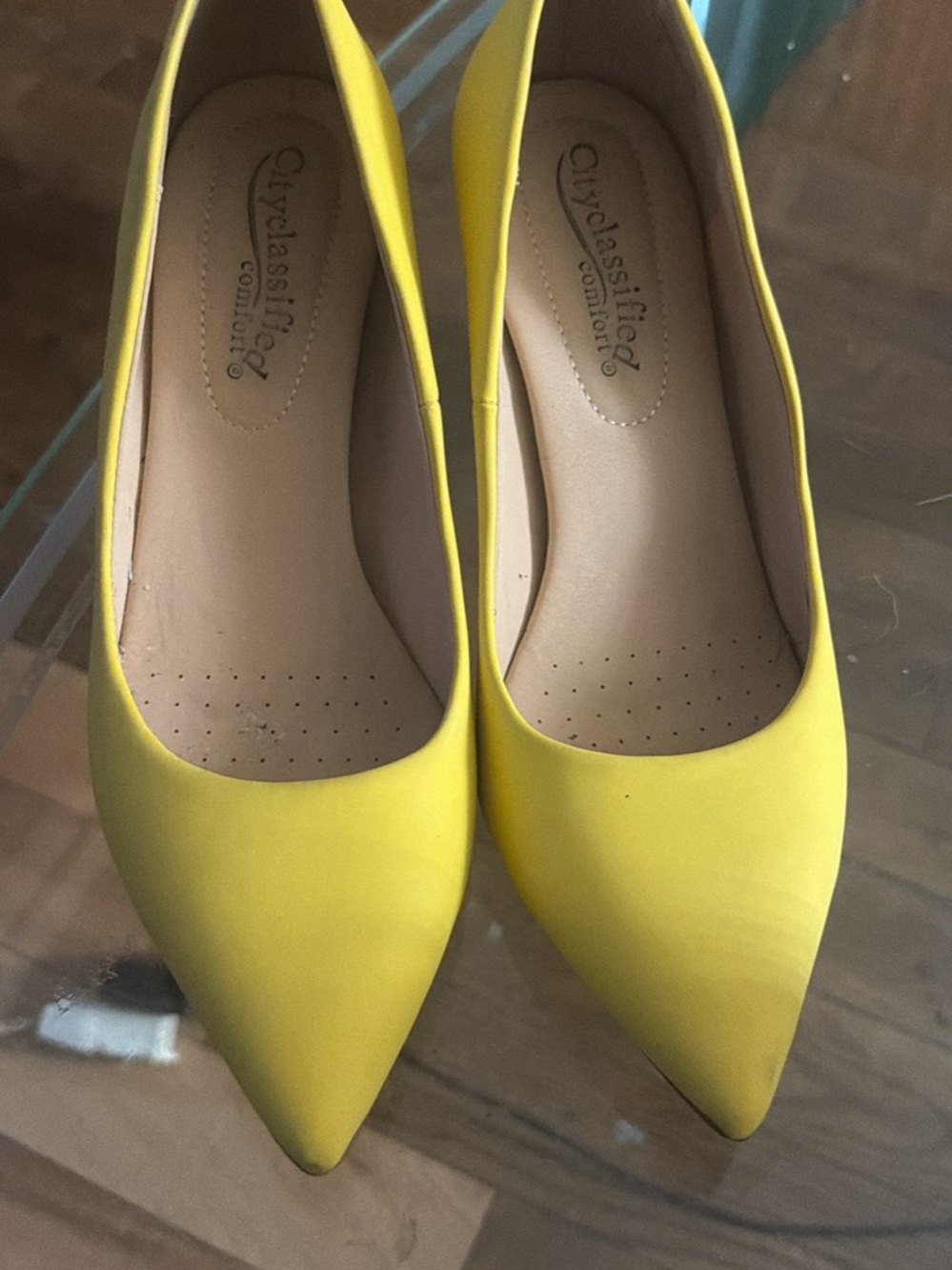 Cityclassified Yellow Pointed-Toe Pumps